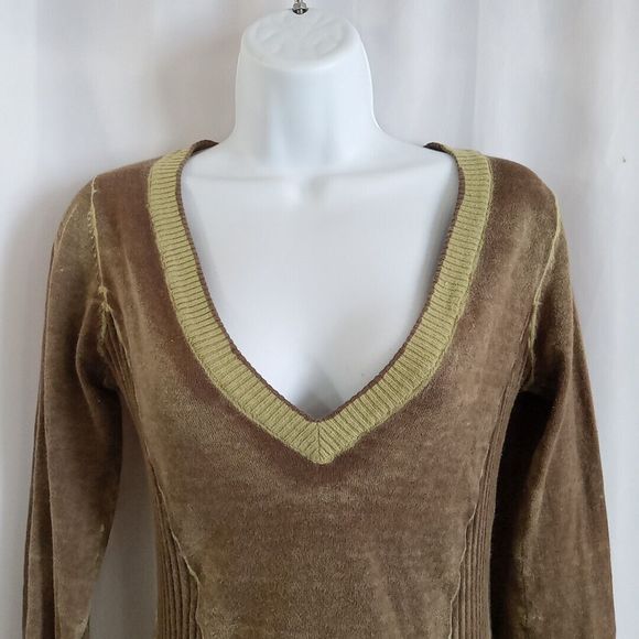 Daytrip Top women's Size Small Brown  V-Neck Long Sleeve * - Picture 2 of 12